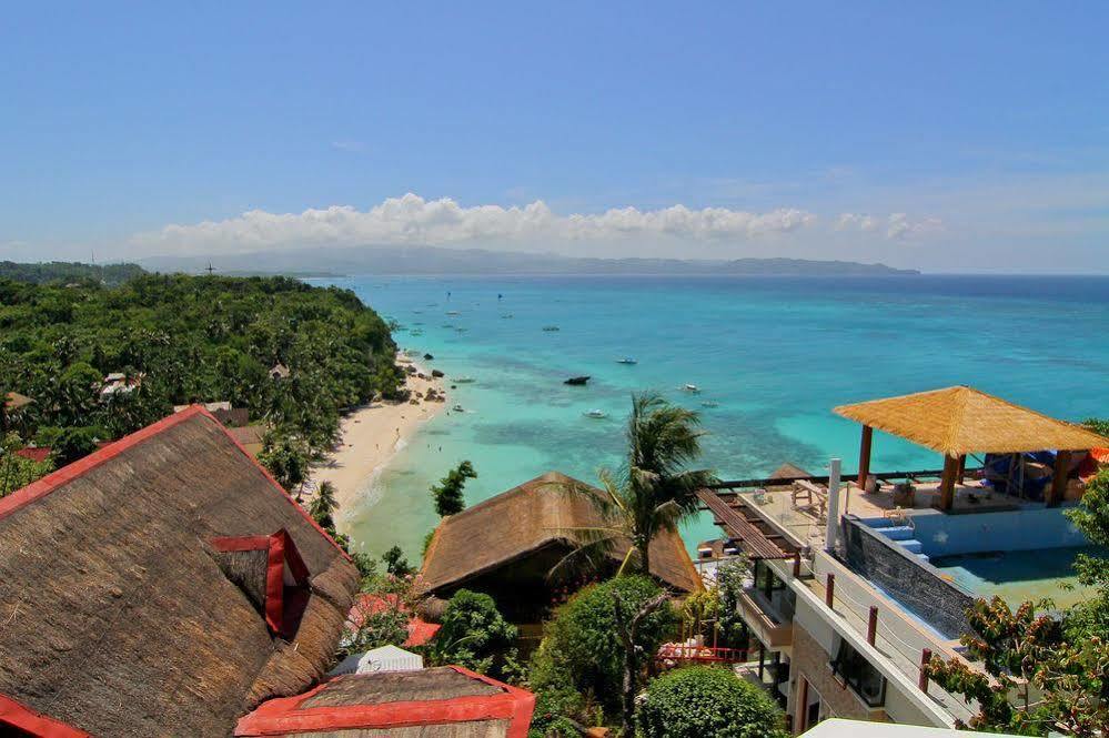Artista Beach Villa Balabag  Exterior photo